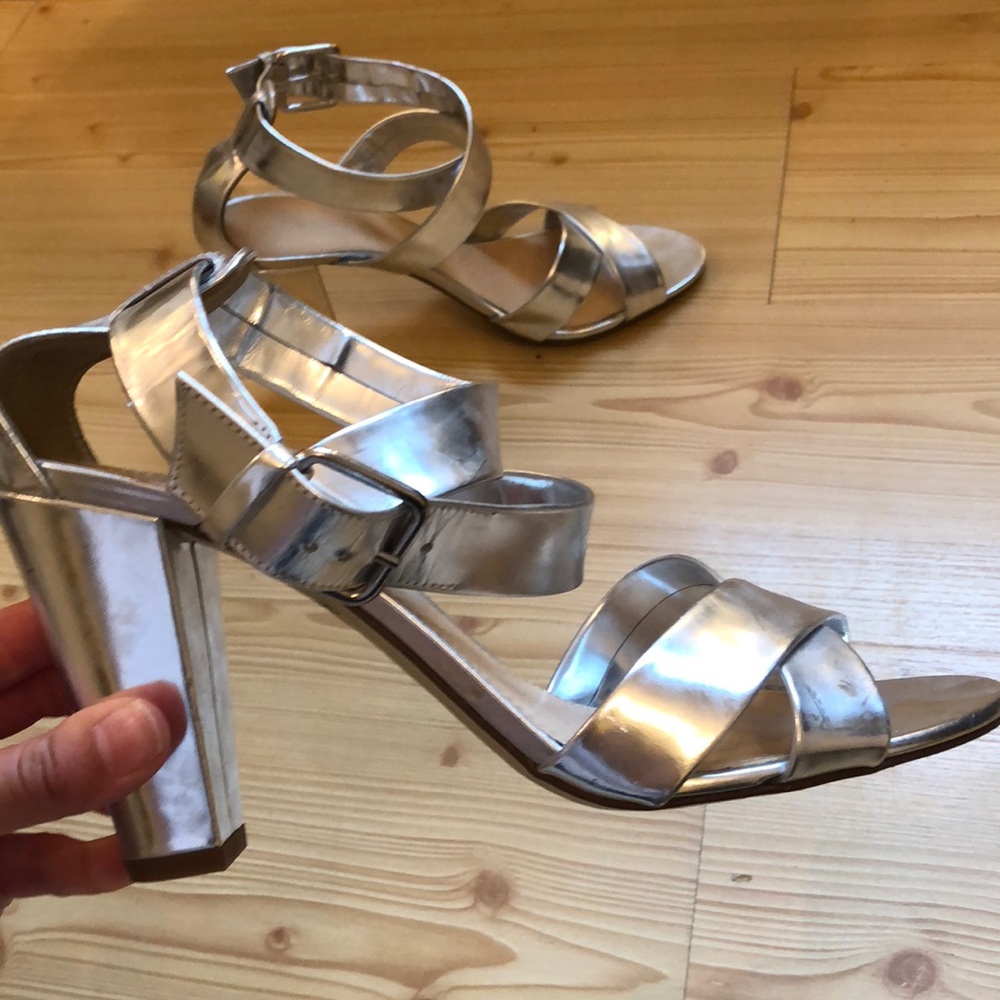 HP 🎊  J.Crew  heels